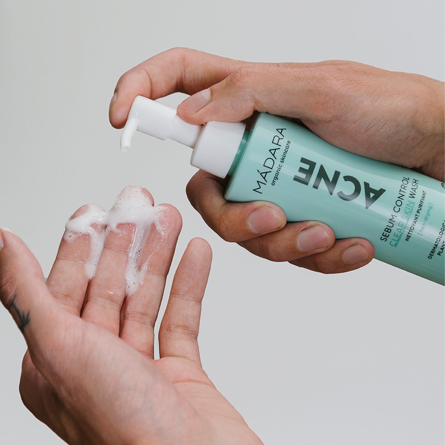 MÁDARA | ACNE Sebum Control Clear Skin Wash
