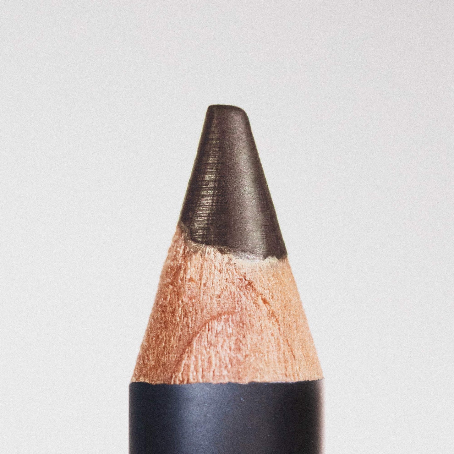 MÁDARA | The Brow Pencil