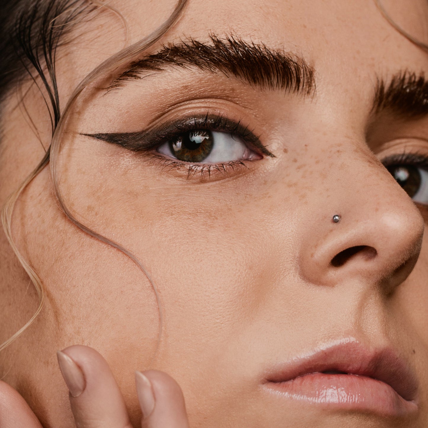 MÁDARA | The Eye Pencil